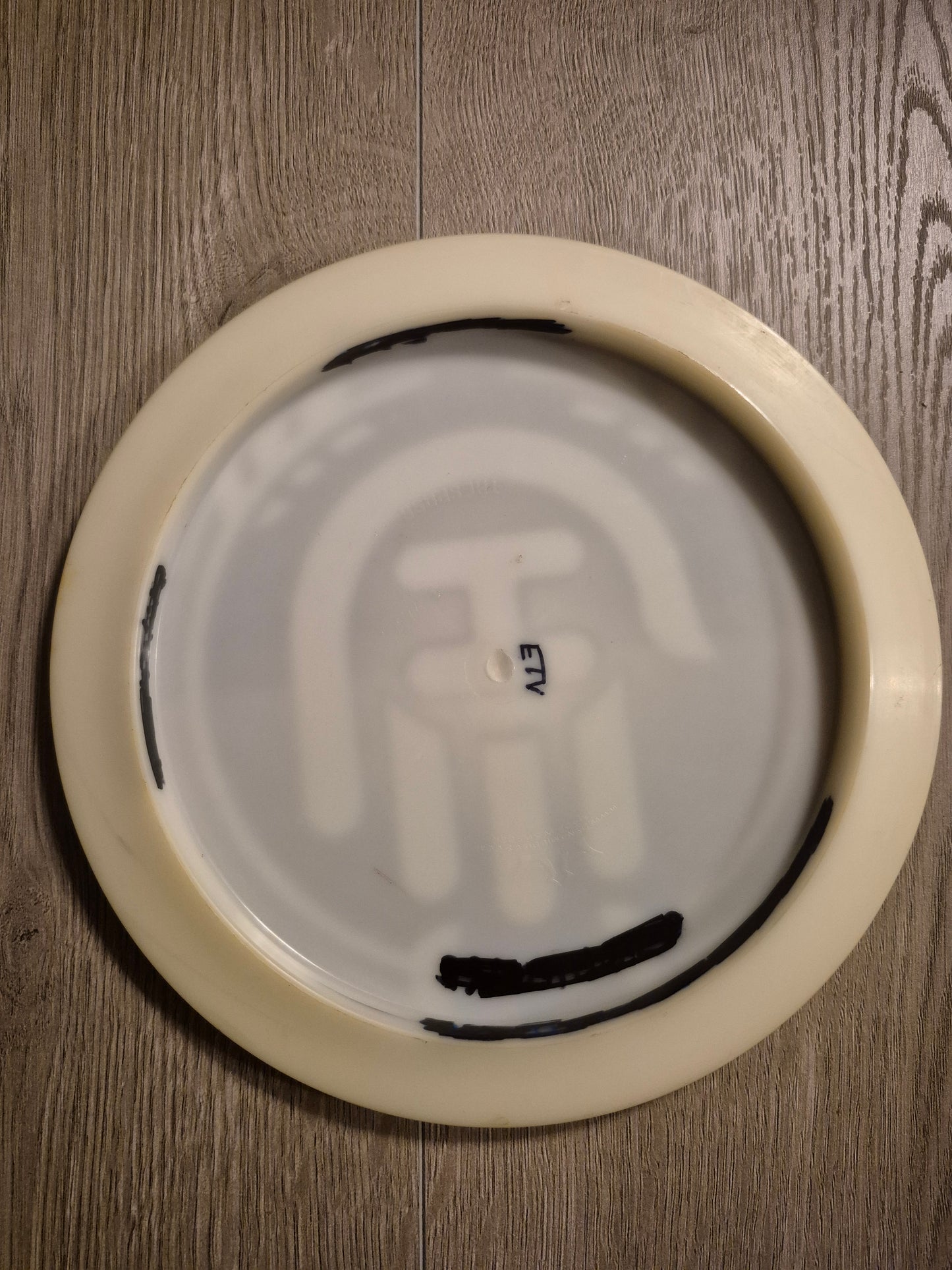 BEGAGNAD Dynamic Discs Fuzion Trespass Handdye.