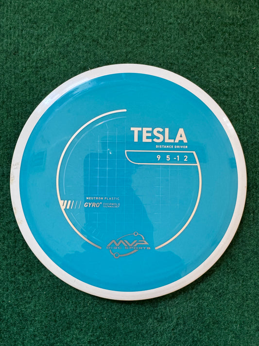 BEGAGNAD MVP Neutron Tesla (White rim) - Distance driver